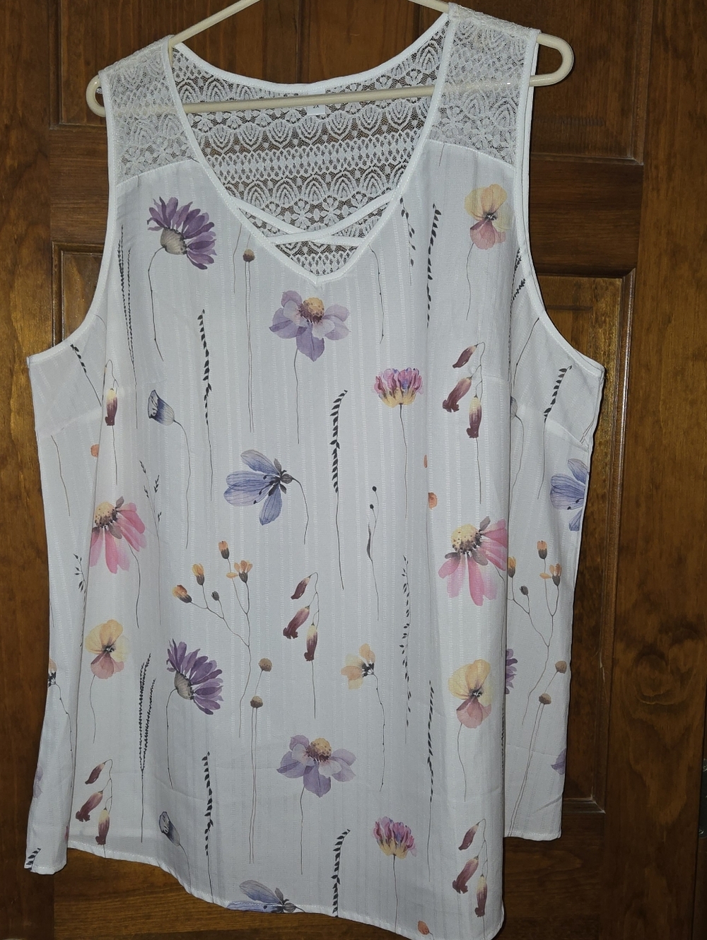 Beautiful Light Weight Sleeveless Top. 2X